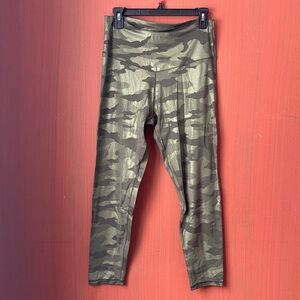 Offline by Aerie Camouflage Leggings XL